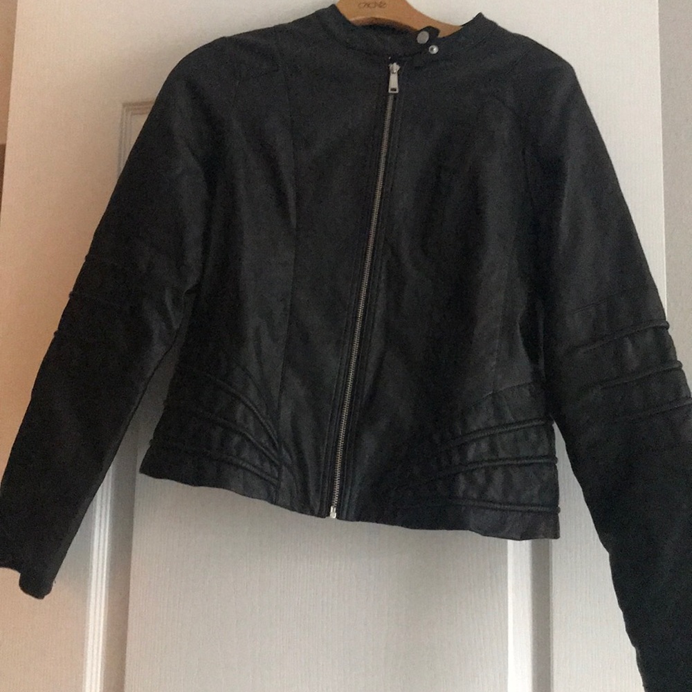 BLACK LEATHER JACKET 🏍🏍